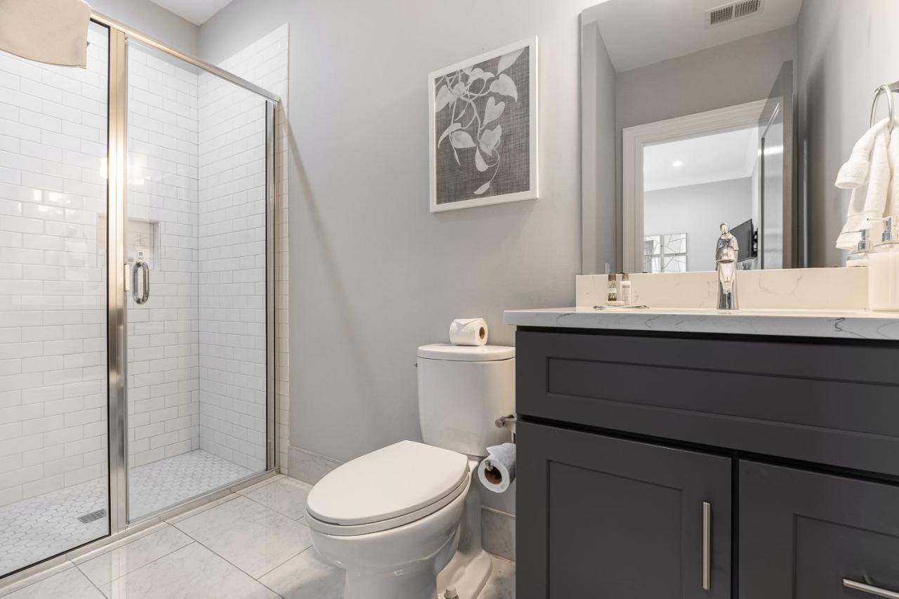 The Santee Suite At 122 Spring Чарльстон Экстерьер фото